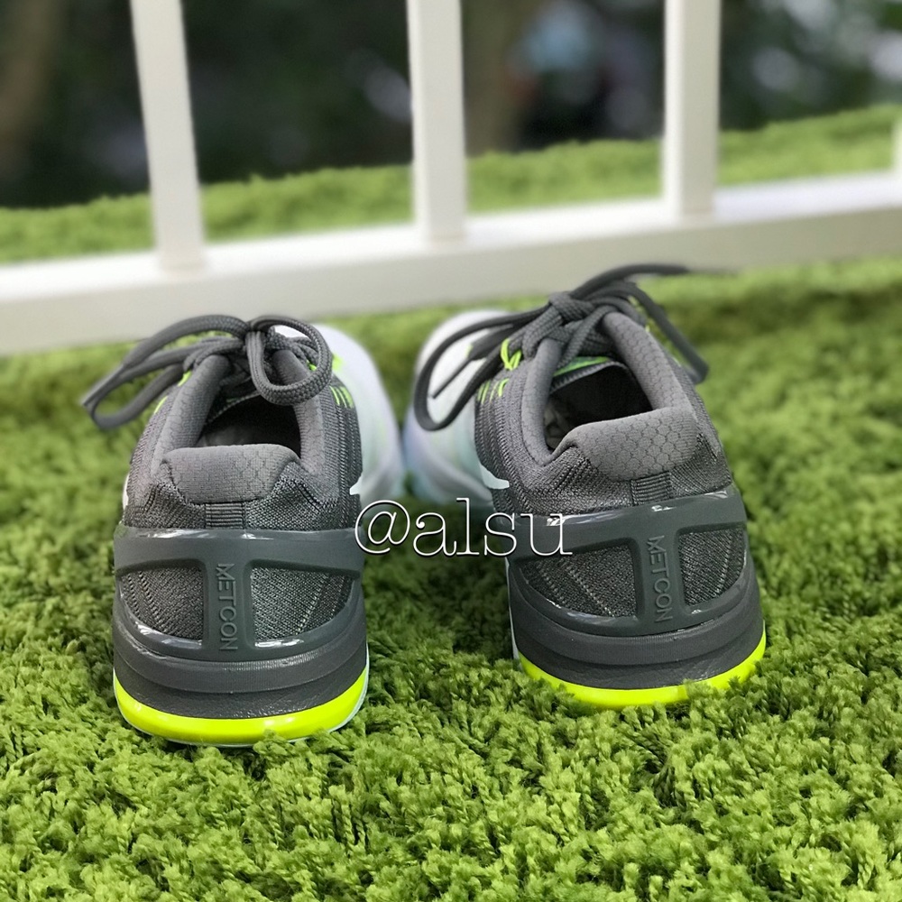 NWT Nike Metcon DSX Flyknit Cool Grey WMNS - Picture 3 of 6